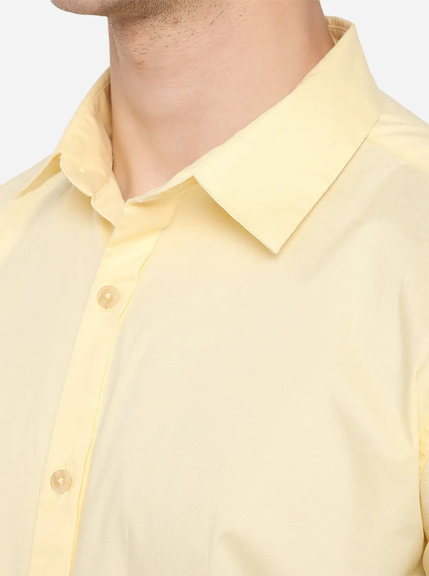 Light Yellow Solid Slim Fit Casual Shirt | JadeBlue