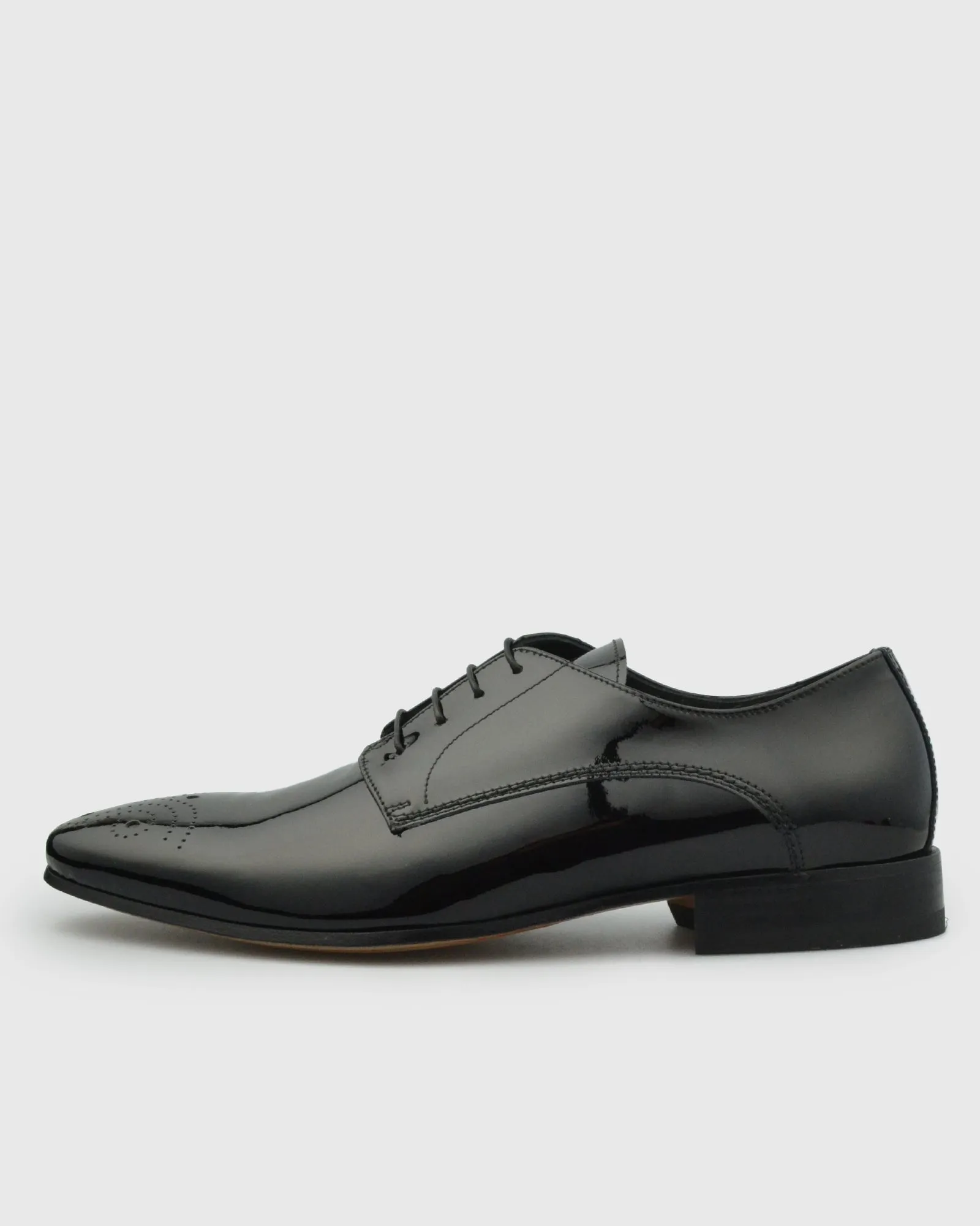 VINCENT & FRANKS VFS24RY BLACK PATENT DERBY SHOE